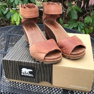 Sorel Joanie Wedge Sandal, in Rustic Brown / Umber, Size 7